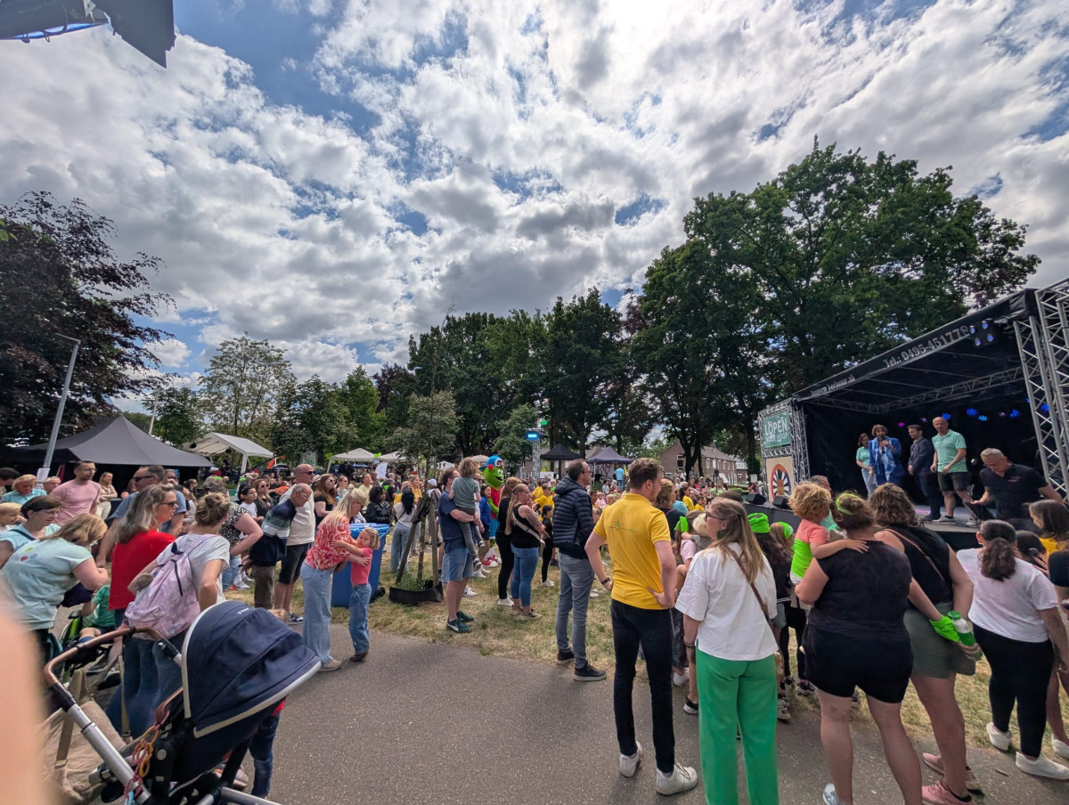 Lopen voor Hoop Weert 2025 - podium